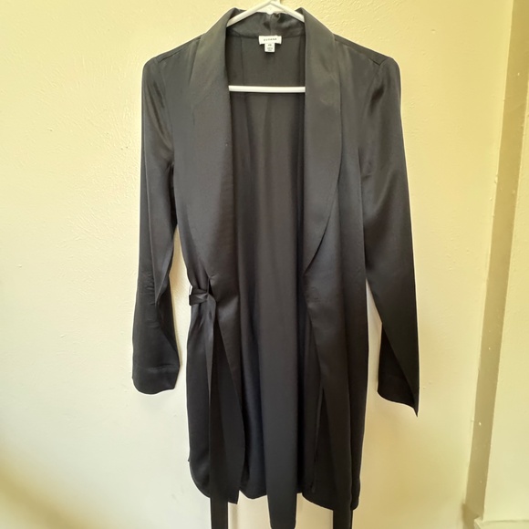 Cuyana Washable Charmeuse Robe - Picture 5 of 10